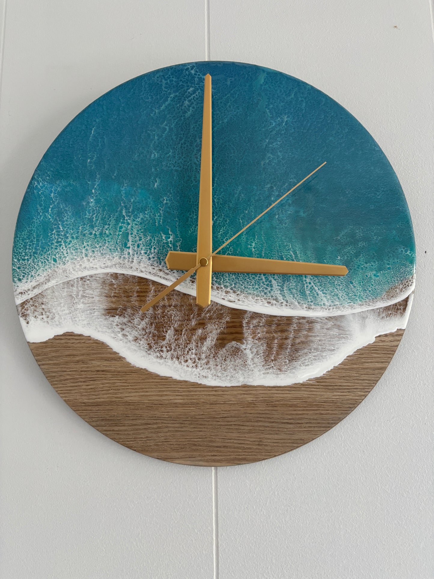 Resin Wave Clocks